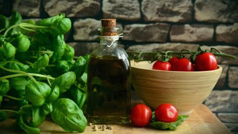 Цените на домати, моркови, сирене скачат на борсите