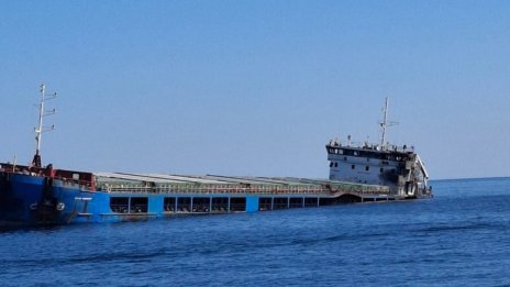 След вчерашния удар по кораб в Черно море: Румъния още издирва един моряк 