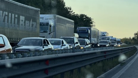 За безопасност на пътя в ЕС - задължителни задни светлини на колите и през деня