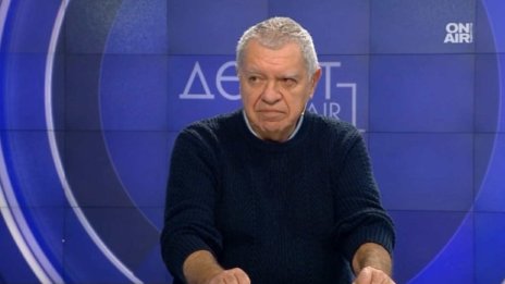 Проф. Константинов: Румен Радев няма да излезе на политическия терен