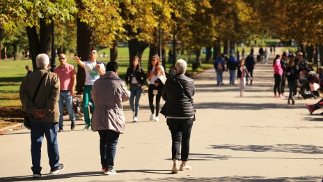 Какво ни причинява смяната на часовото време?
