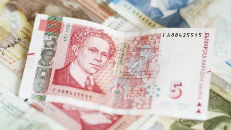 АИКБ за двата почивни дни: Бизнесът не е доволен, че ще плаща извънреден труд