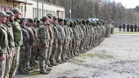 Войната в Украйна върви към "корейски сценарий"?
