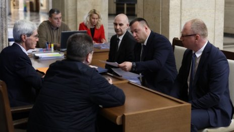 "Възраждане" регистрира листата си за ЕП, Станислав Стоянов е водач