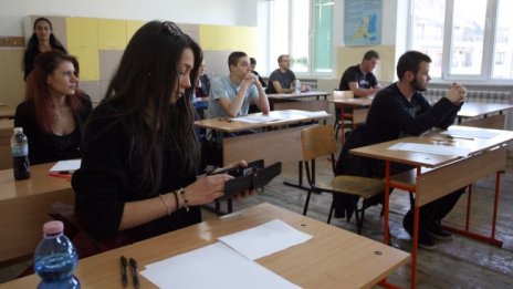 51 000 зрелостници се явяват на матура по БЕЛ утре