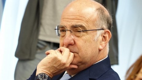 US посланикът у нас: Путин не иска преговори