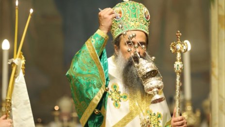 Църквата прикани миряните на литургия за въдворяването на патриарх Даниил
