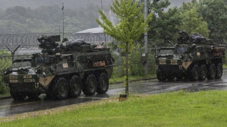 Комисията по отбрана обсъжда купуването на боеприпаси за "Страйкър"