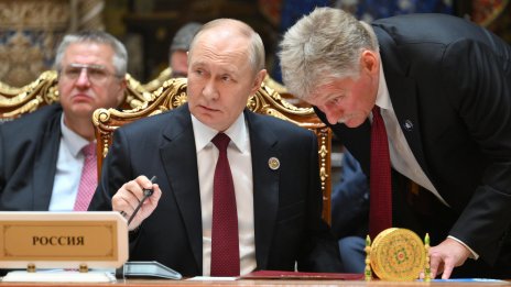 Путин готов да се срещне със Зеленски само за финализиране на договорености