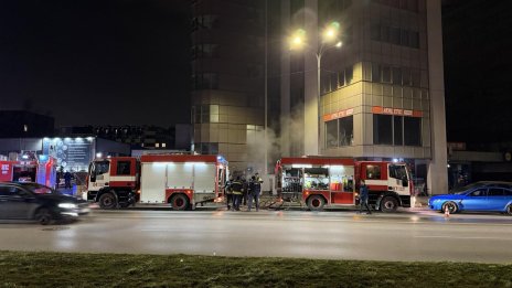 Заради пожар в подземен паркинг: Част от "Студентски град" без ток