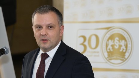 Министърът Найденов поиска Емилия Русинова да бъде отстранена от длъжност