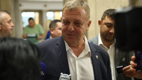 Каракачанов: Тръмп се провали в първоначалния си замисъл в Иран