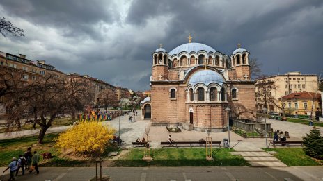 Облачно време във вторник, слаби валежи ще има на отделни места