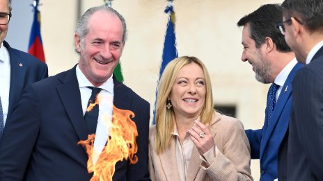 Два месеца преди игрите: Олимпийският огън беше запален в Рим