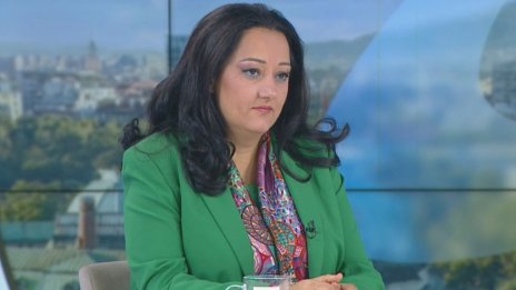 Павлова: Еврото е голяма възможност за България, но не е магическа пръчка