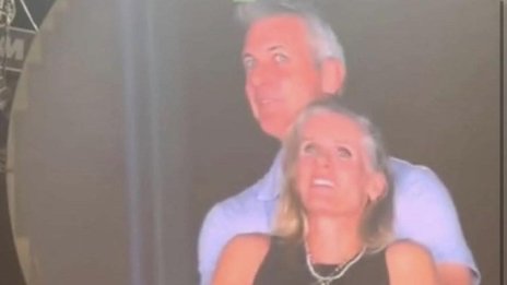 Кристин, която се гушкаше с шефа на концерт на Coldplay: Клиширана грешка заради текила