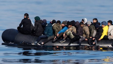 14 мигранти са се удавили край гръцкия остров Хиос