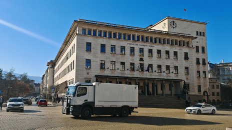 БНБ ще работи извънредно и в събота, за да обменя левове в евро