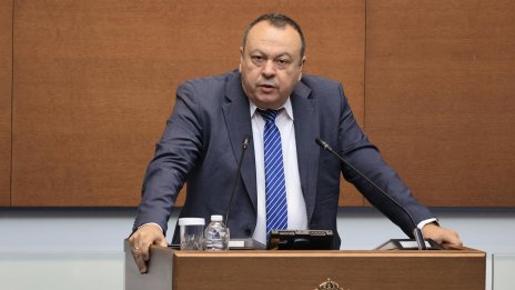 ДПС иска проверка на договори за мантинели и контакти на съветник на премиера