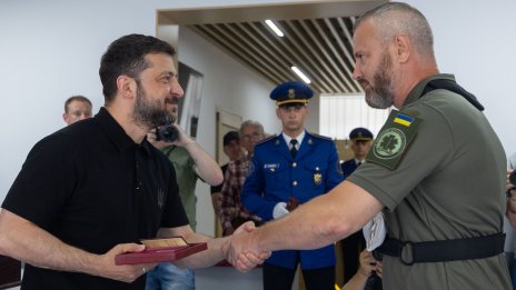 Зеленски: Здравна система не е спирала нито за миг по време на тази война