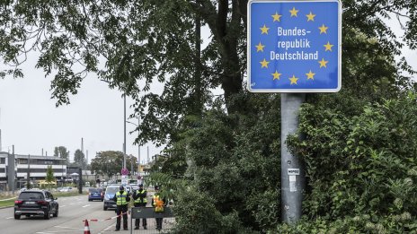Германия удължи граничния контрол с още шест месеца