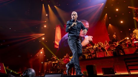 Ерос Рамацоти пред Dnes.bg: ИИ никога няма да замени емоциите в музиката