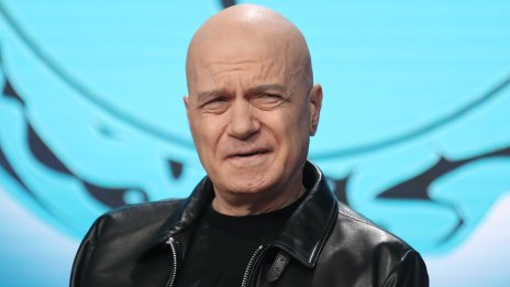 Слави отвърна на майката на загиналия Ники: Няма да изтеглям песента си