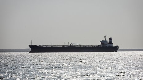 Износът на петрол от Русия достигна двугодишно дъно 