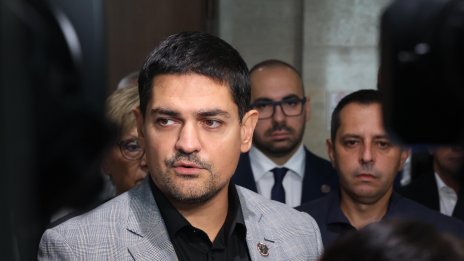Василев, МЕЧ: Време е за оставка на правителството