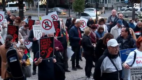 Граждани на Варна пак протестираха в защита на Коцев