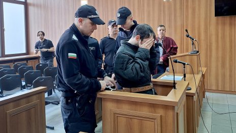 Синът убил и разчленил баща си в Пловдив за едно дистанционно остава в ареста 
