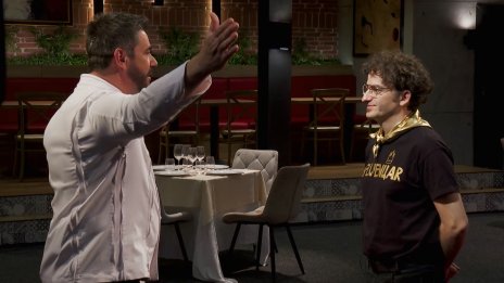Нора бучи зад печката, актьорът Ники Станоев аут от Hell&rsquo;s Kitchen 