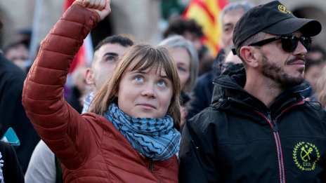 Арестуваха Грета Тунберг на протест в Лондон ВИДЕО