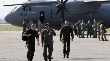 Учение на НАТО във въздушното ни пространство днес