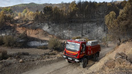 Испания между огъня и пороите: Пожари край Валенсия, потоп в Каталуния