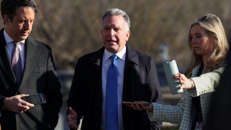 Стив Уиткоф кацна в Русия, за да се срещне с Путин?
