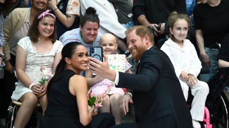 Хари и Меган на "кралско турне" в Австралия СНИМКИ