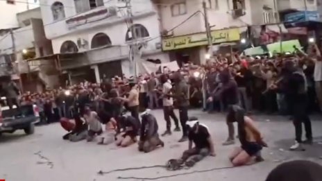 Ужасяващи кадри показват как Хамас публично екзекутира хора