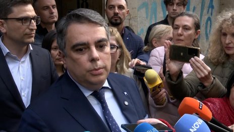 Асен Василев: Първият приоритет е незабавен избор на ВСС, вторият - антикризисен пакет