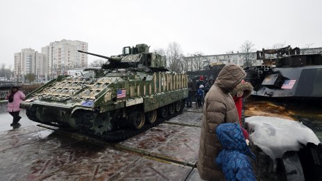 Защо руските военни анализатори изучават бойната машина M2A2 Bradley?