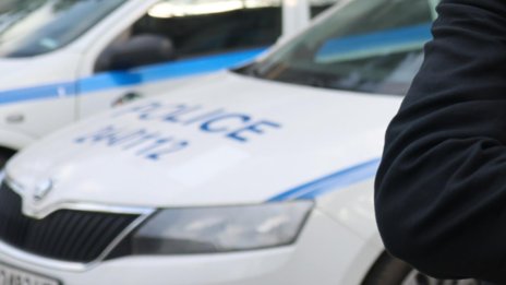 Задържаха 7 непълнолетни при полицейска операция в Перник
