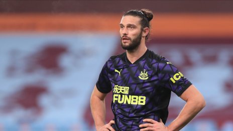 Бивша звезда на Ливърпул и Нюкясъл рискува влизане в затвора