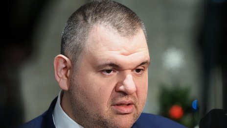 Пеевски: Нелигитимното правителство бездейства, цените галопират