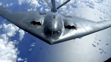 Шест 30-тонни бомби и 30 ракети „Томахоук" са заличили ядрените обекти на Иран