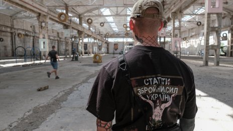 ЕС иска да спре защитата на "мъже във военна възраст", избягали от Украйна