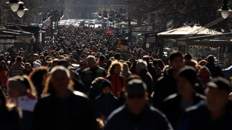 Доволни ли са хората в ЕС от финансовото си състояние? Ние сме на дъното