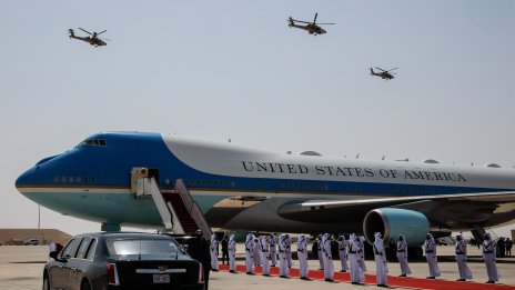 Air Force One - летящият "Овален кабинет" на американският президент 