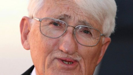 Почина Юрген Хабермас, един от водещите германски философи