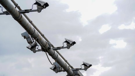 Почти всички камери за външно наблюдение в България ще засичат скорост от тази есен 