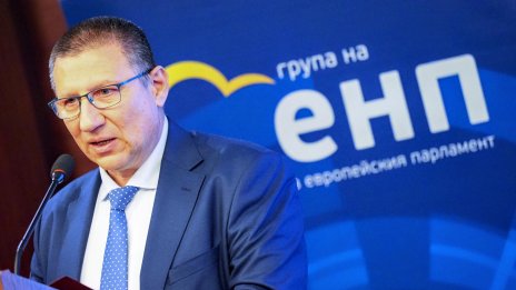 Нов прокурор, който да разследва главния и заместниците му, ще бъде избран днес